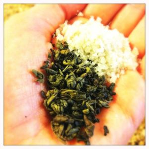 gunpowder green tea and grey sea salt