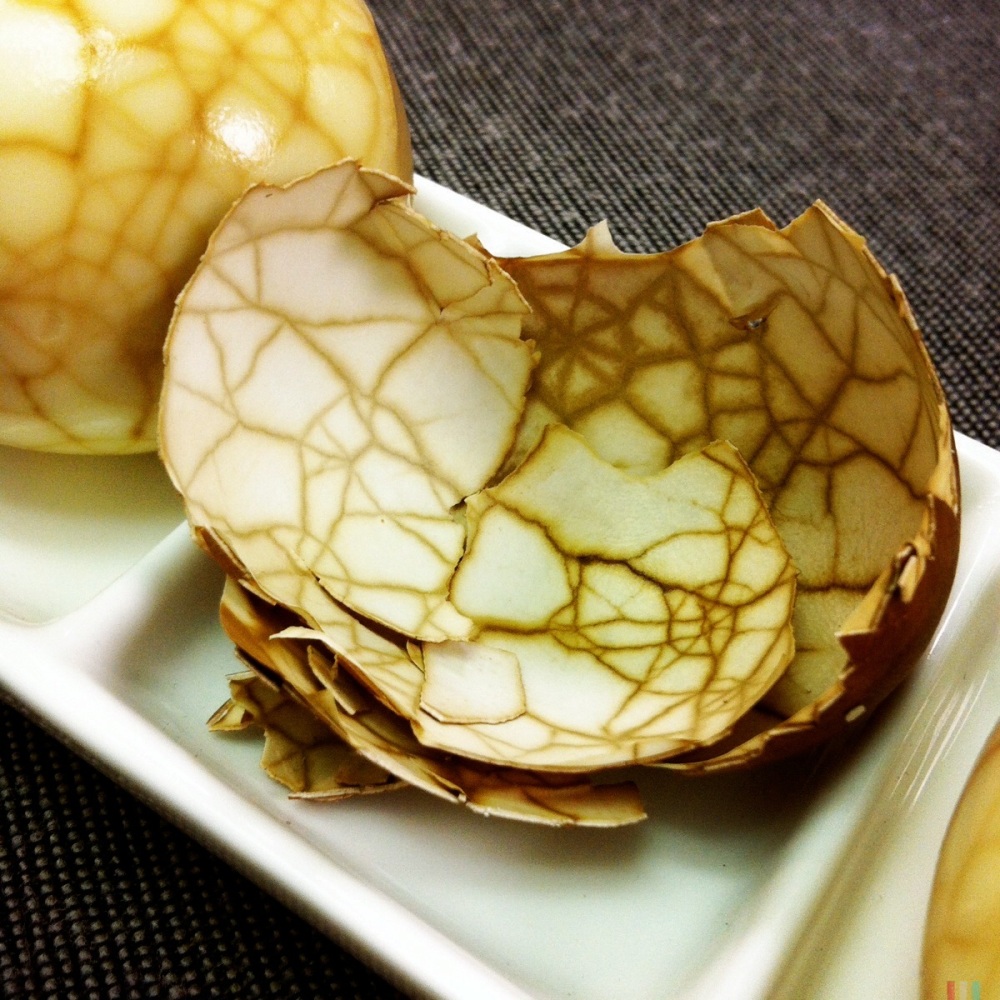 marbled tea egg shell