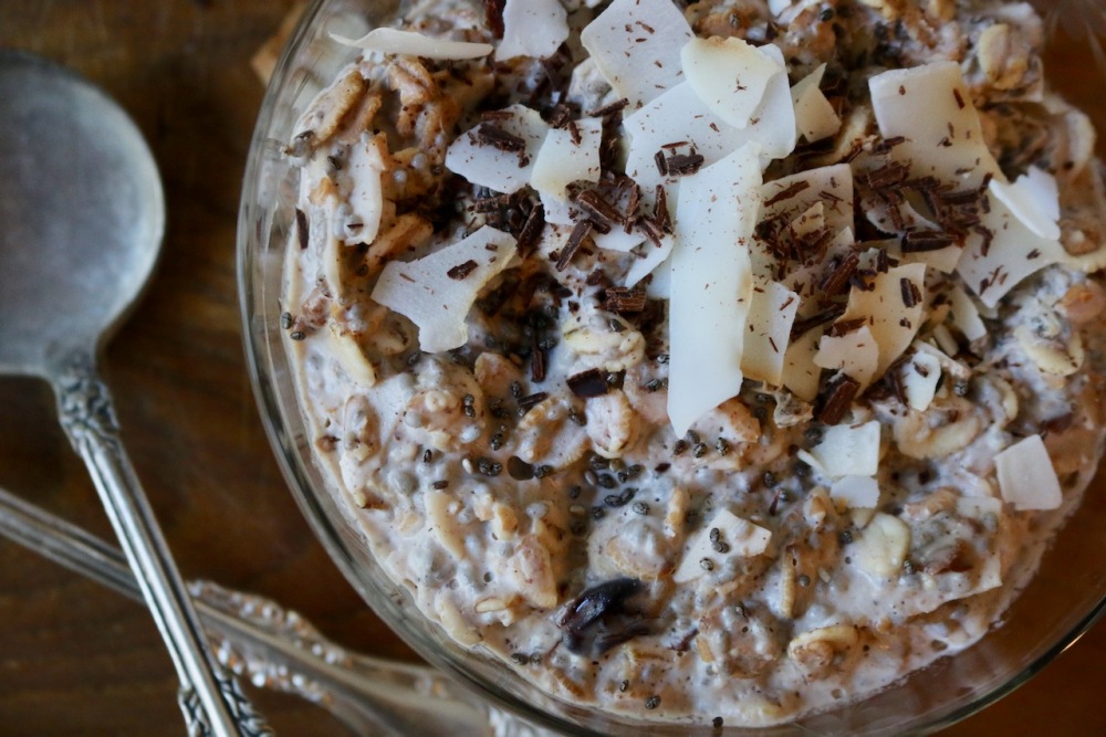 overnight oats with cacao tea